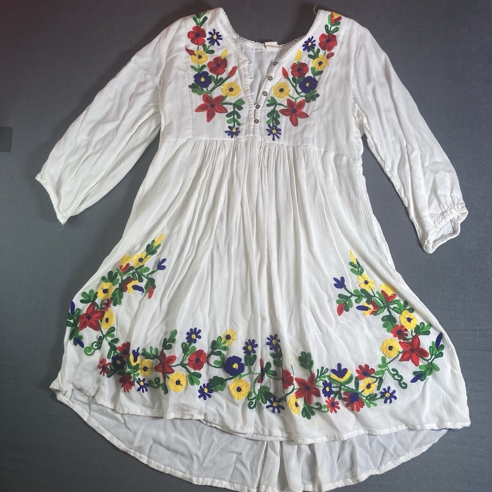 Riviera Sun Size M White Floral Embroidered Boho Peasant Dress Cottagecore
